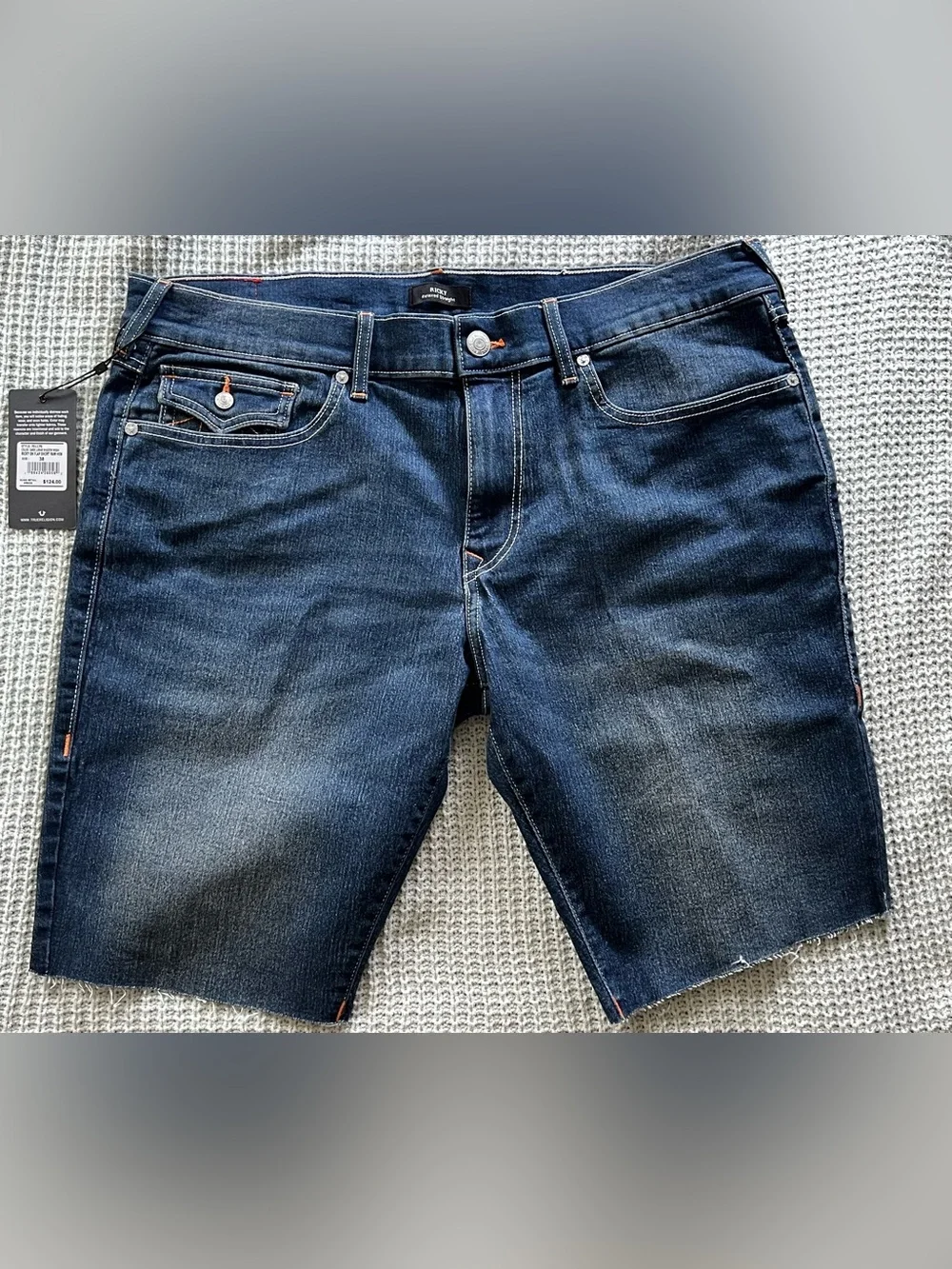 NWT True Religion Men's Dark Blue Raw Denim Shorts with Contrast Stitching 38